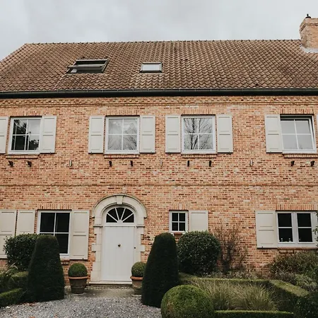 Le Logis Bed & Breakfast