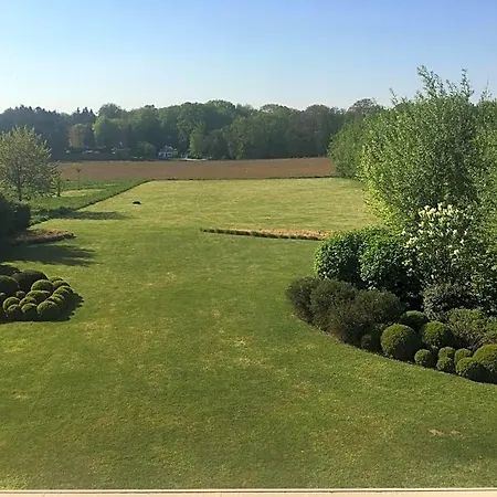 فندق مبيت وإفطار Le Logis 4*