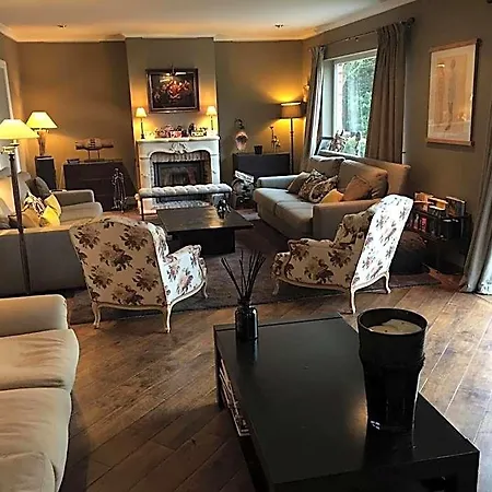 Le Logis فندق مبيت وإفطار