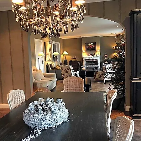 Le Logis فندق مبيت وإفطار