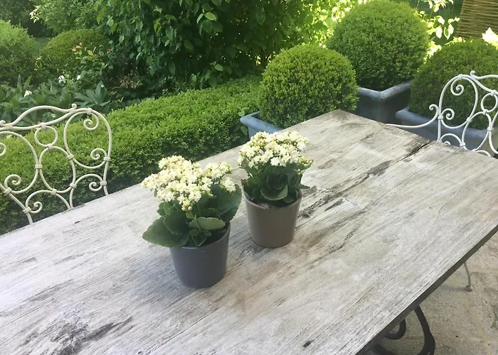 Le Logis Bed & Breakfast *